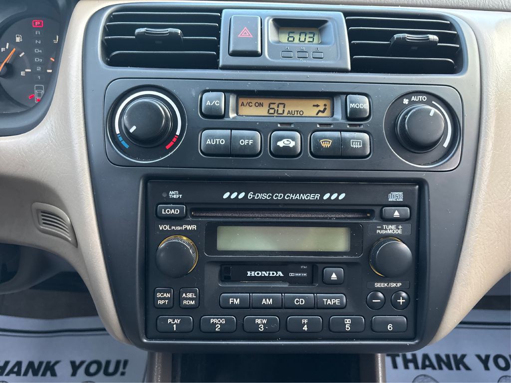 2002 Honda Accord Image 16