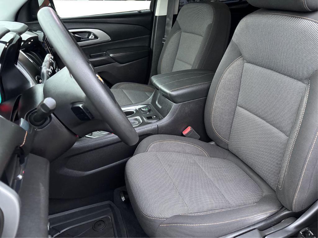 2021 Chevrolet Traverse Image 12
