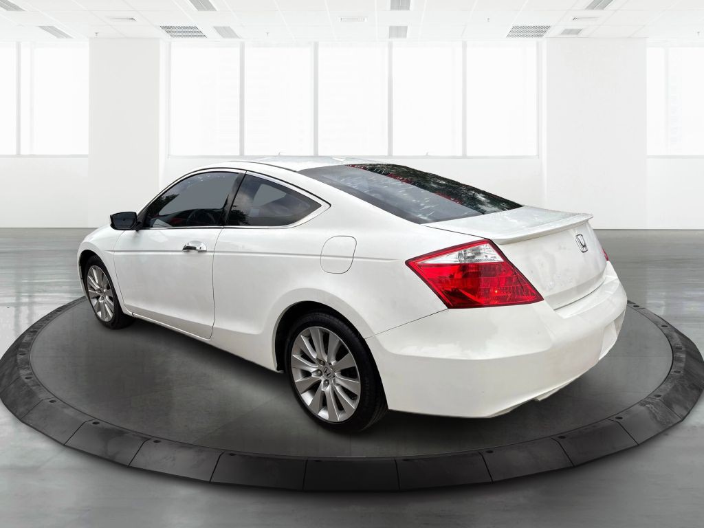 2010 Honda Accord Image 2