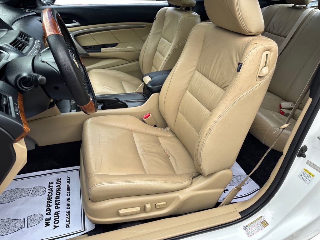 2010 Honda Accord Image 15