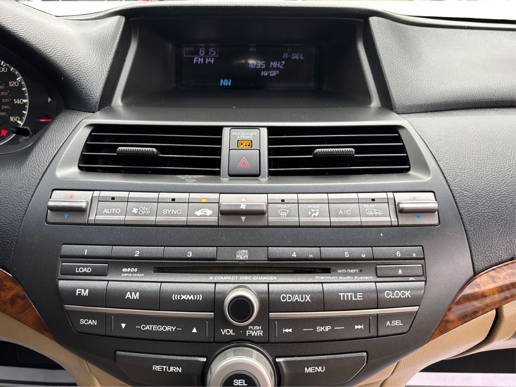 2010 Honda Accord Image 20