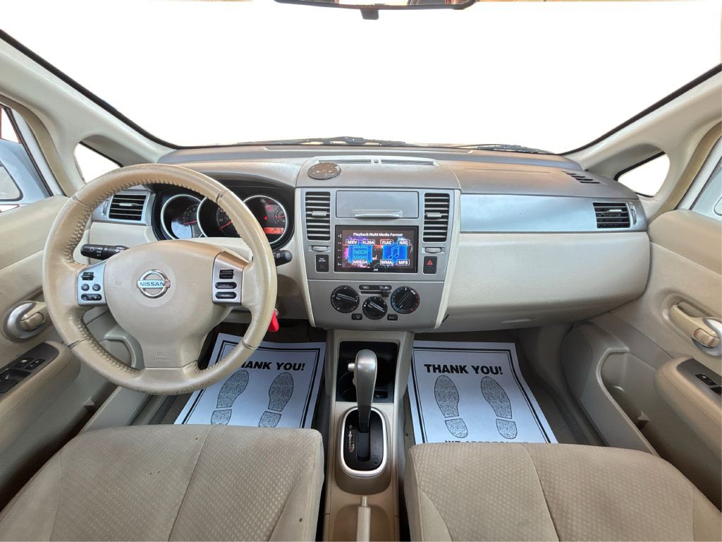 2012 Nissan Versa Image 19