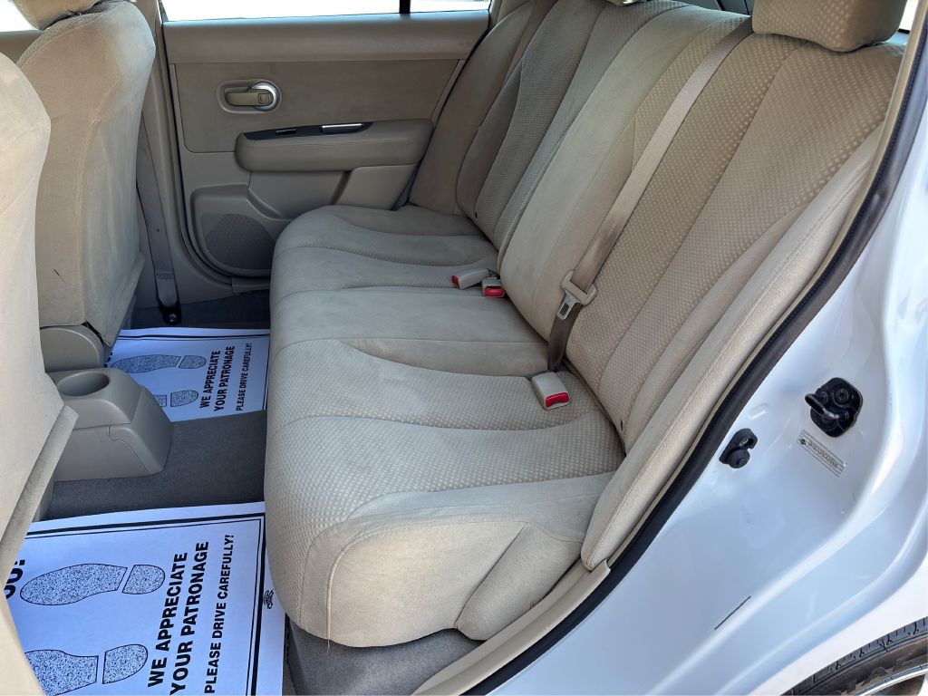2012 Nissan Versa Image 26