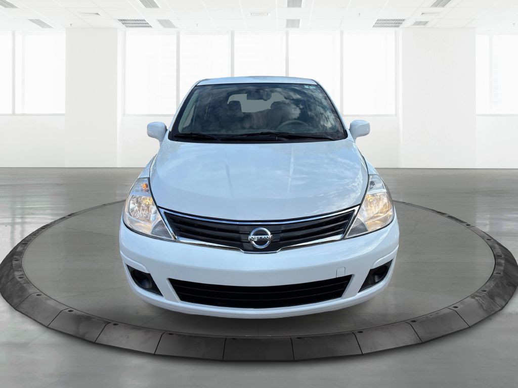 2012 Nissan Versa Image 3