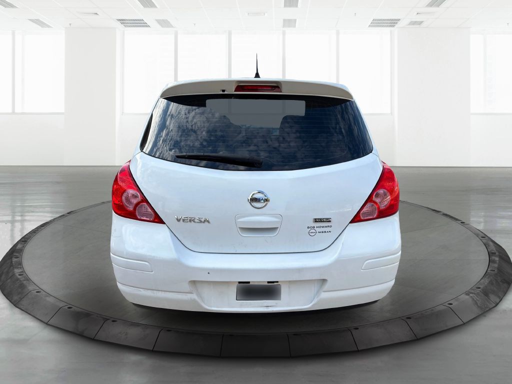 2012 Nissan Versa Image 8