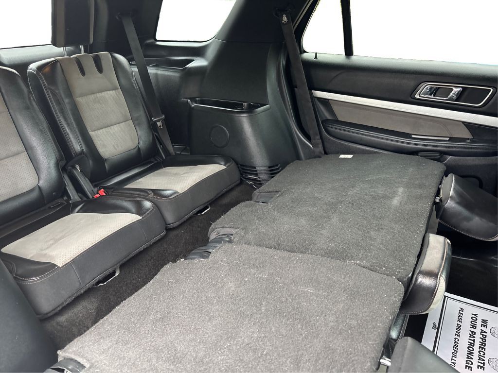2017 Ford Explorer Image 13