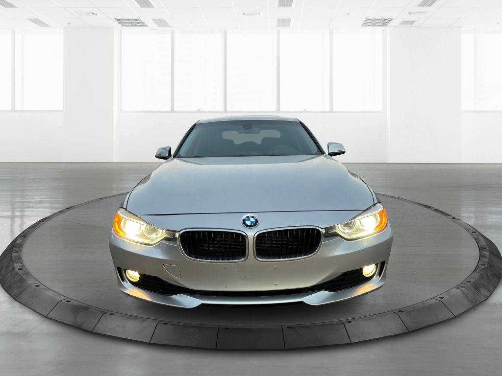 2014 BMW 3 Series Image 8