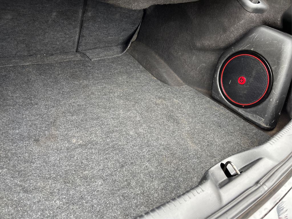 2014 Chrysler 300 Image 21