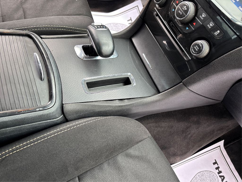 2014 Chrysler 300 Image 27