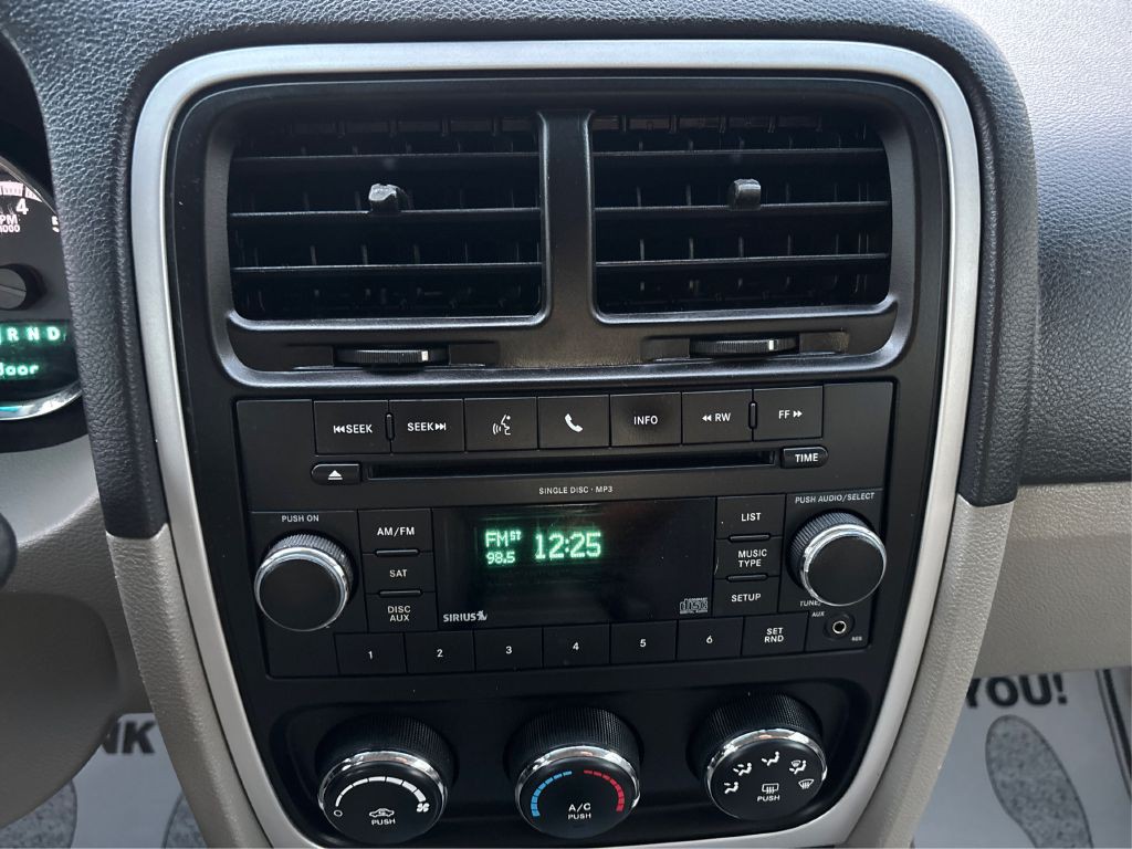 2011 Dodge Caliber Image 14