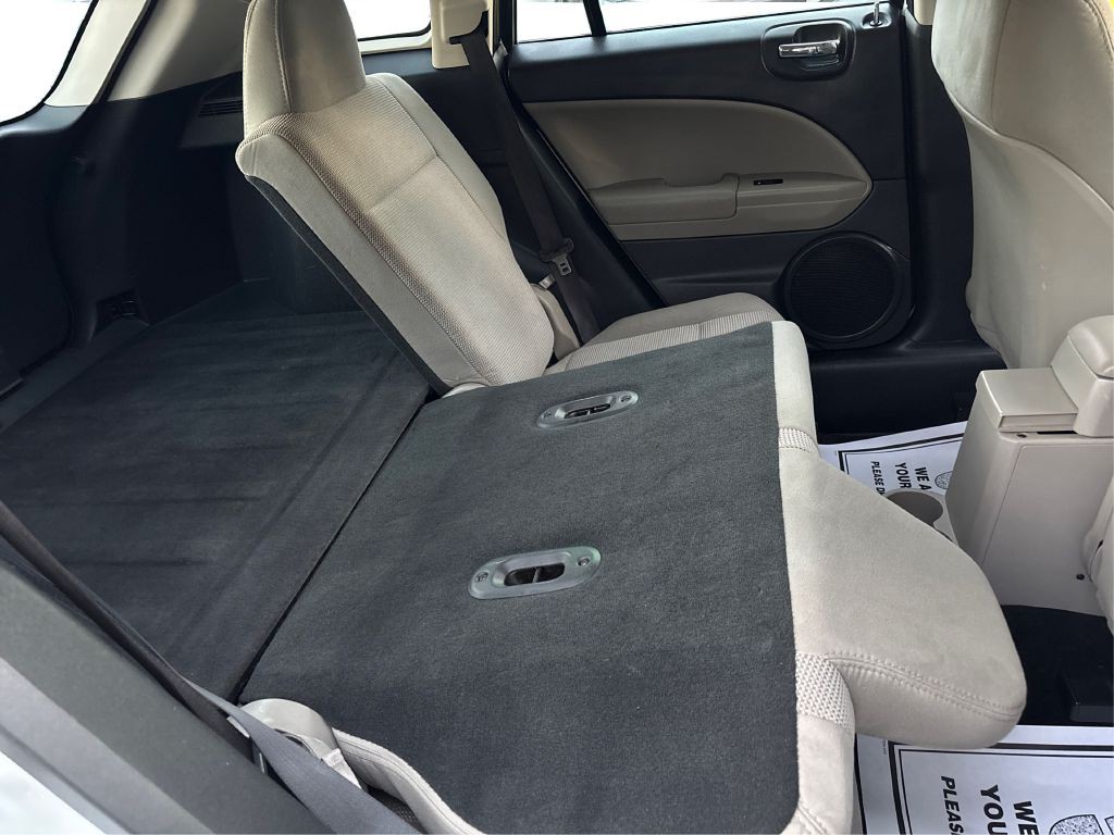 2011 Dodge Caliber Image 18