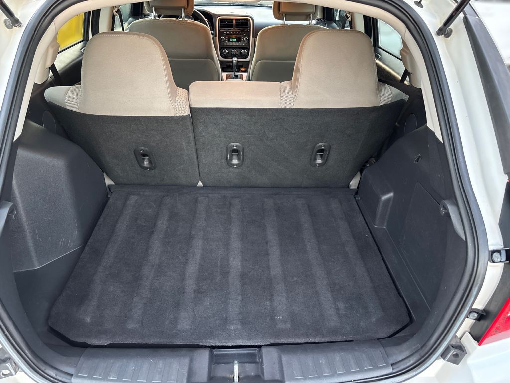 2011 Dodge Caliber Image 21