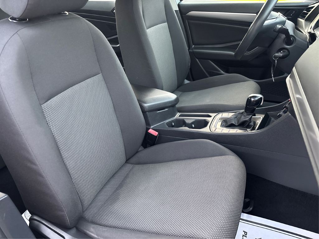 2019 Volkswagen Jetta Image 13