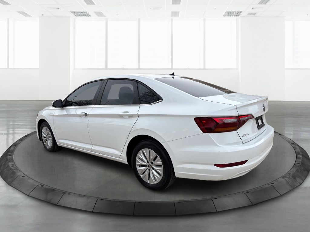 2019 Volkswagen Jetta Image 2