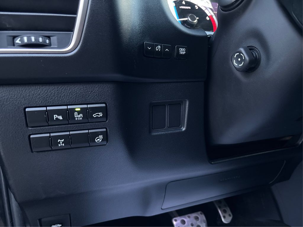 2016 Lexus NX 200t Image 18