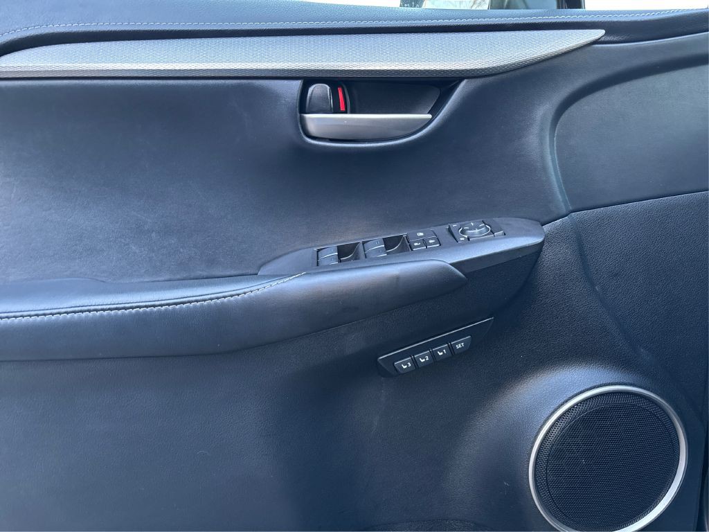 2016 Lexus NX 200t Image 19