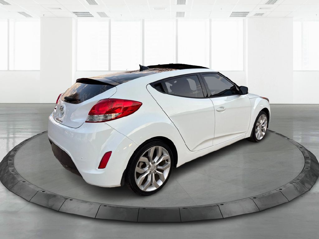 2012 Hyundai Veloster Image 3