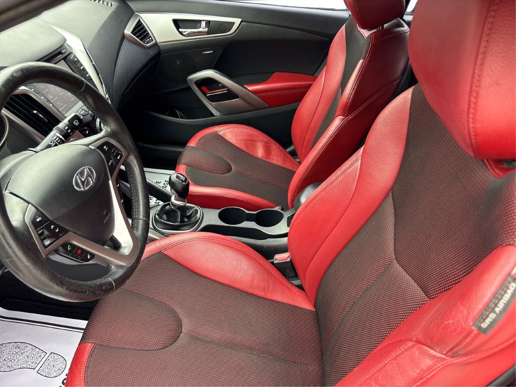 2012 Hyundai Veloster Image 14