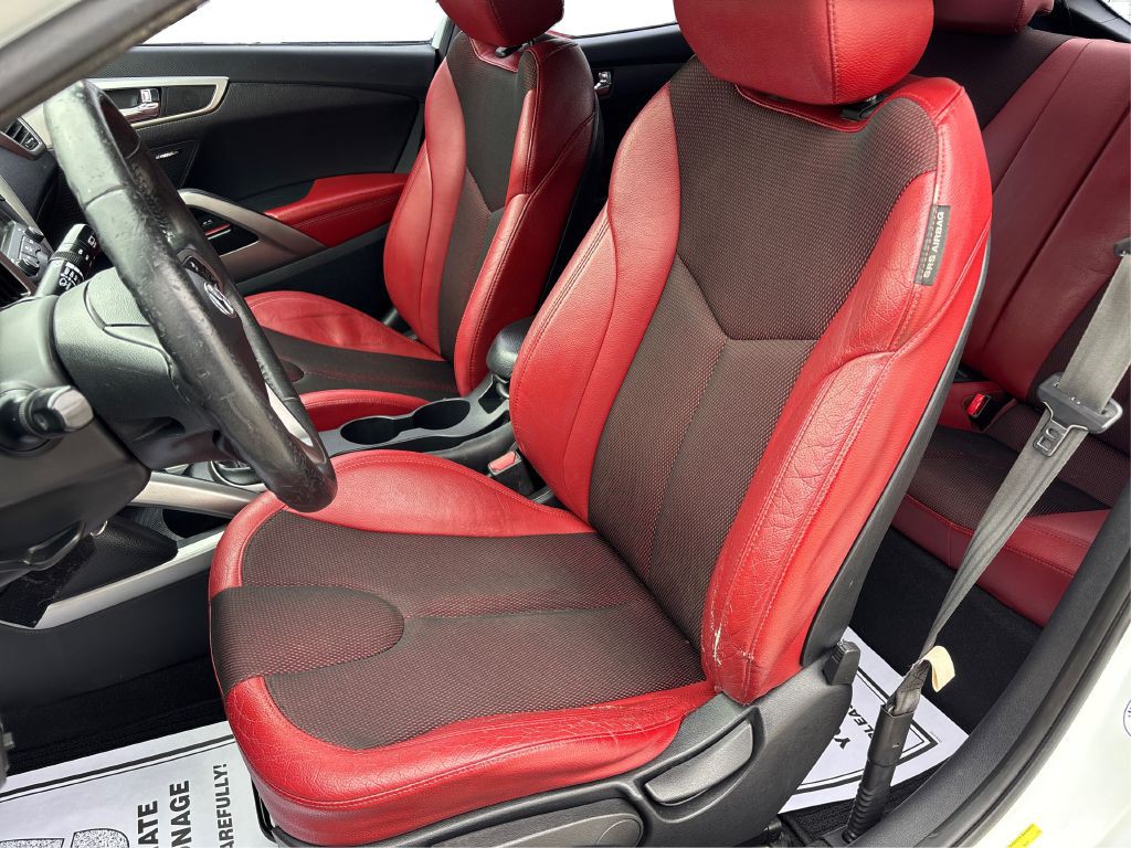 2012 Hyundai Veloster Image 15