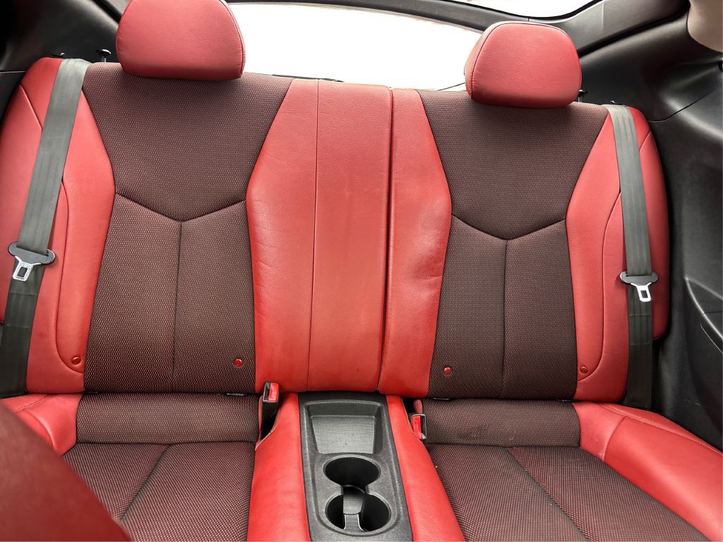 2012 Hyundai Veloster Image 18