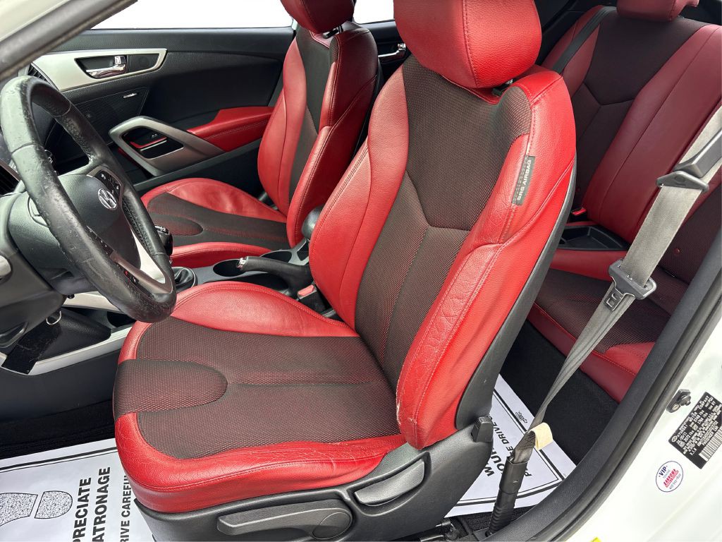 2012 Hyundai Veloster Image 26