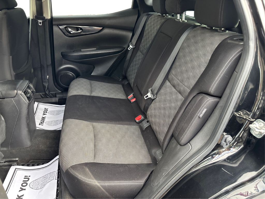 2020 Nissan Rogue Image 15