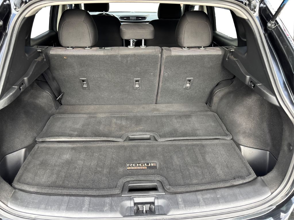 2020 Nissan Rogue Image 21
