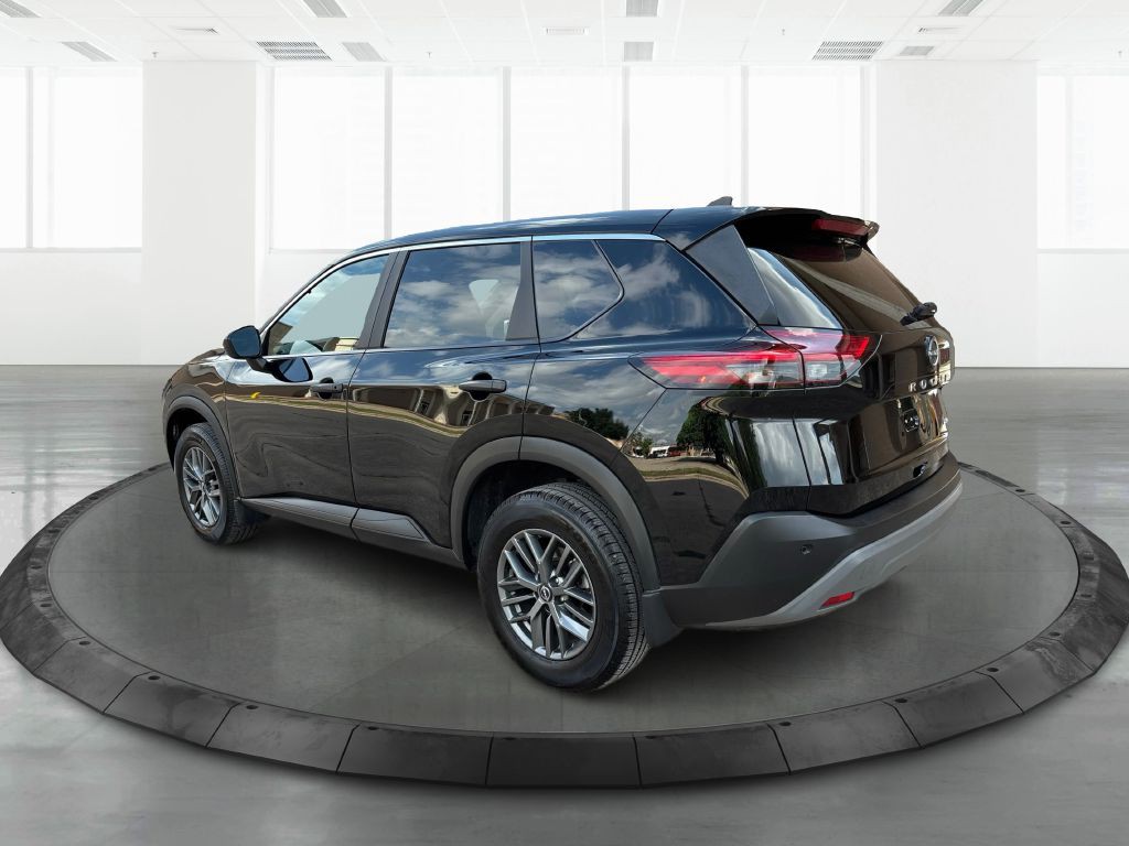 2023 Nissan Rogue Image 3