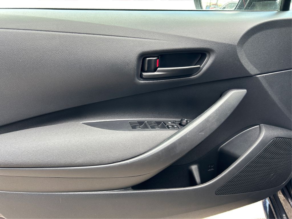 2023 Toyota Corolla Image 18