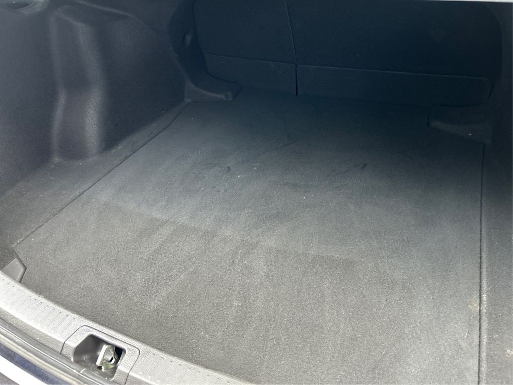 2023 Toyota Corolla Image 21
