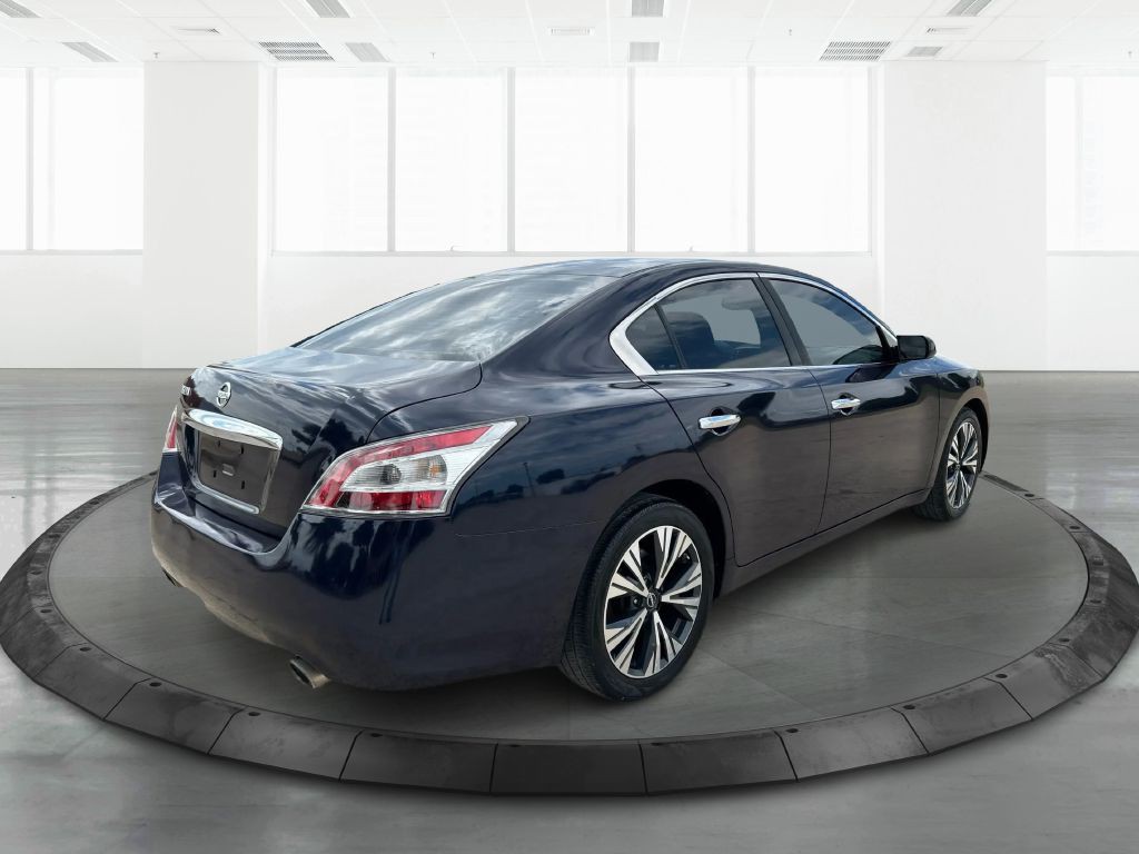 2012 Nissan Maxima Image 2