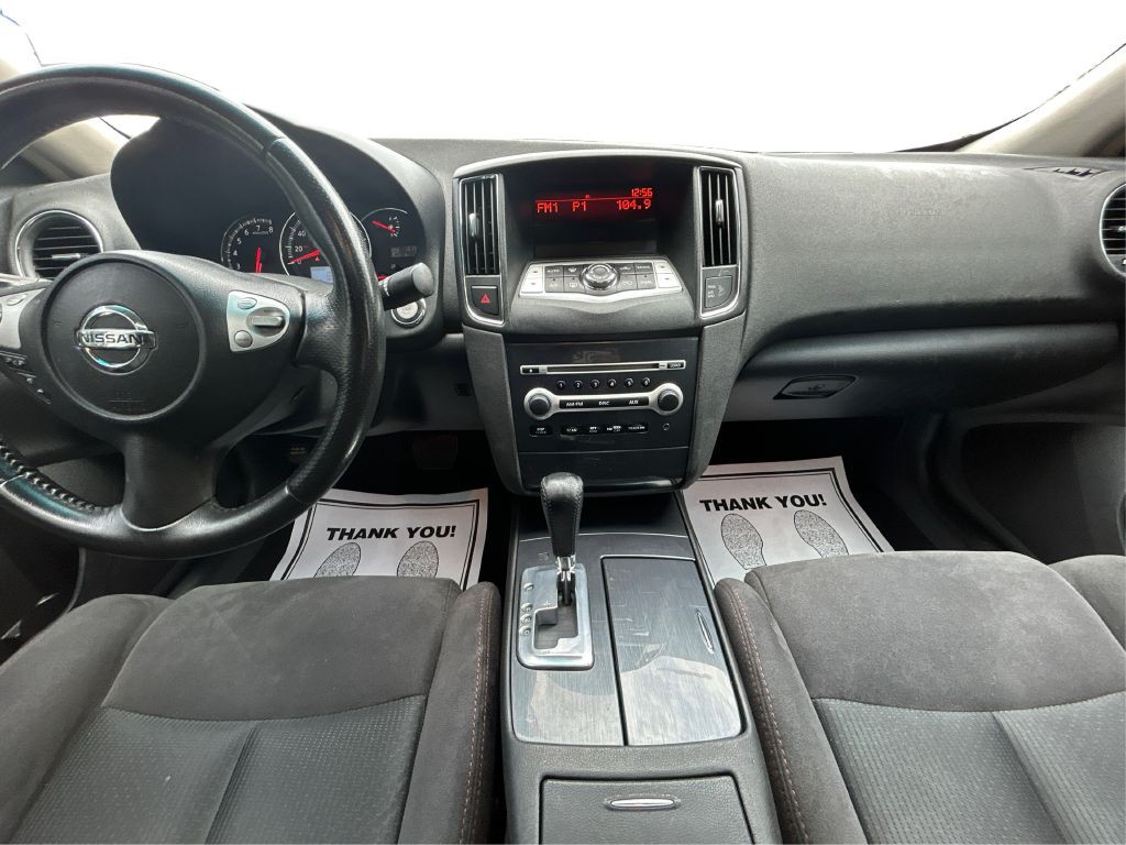 2012 Nissan Maxima Image 17
