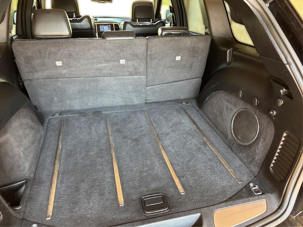 2012 Jeep Grand Cherokee Image 21