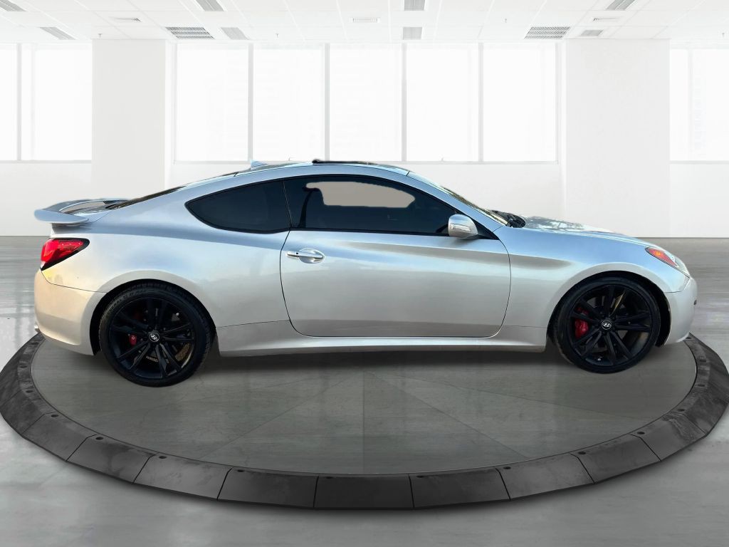 2012 Hyundai Genesis Image 6