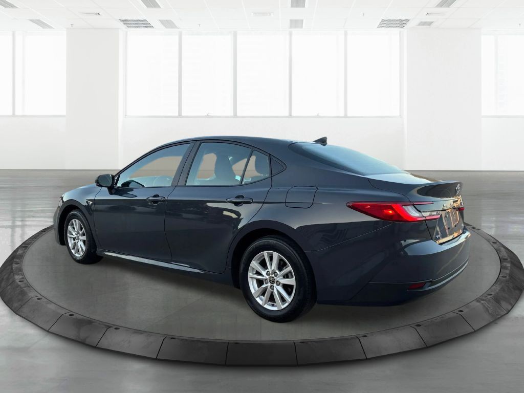 2025 Toyota Camry Image 4