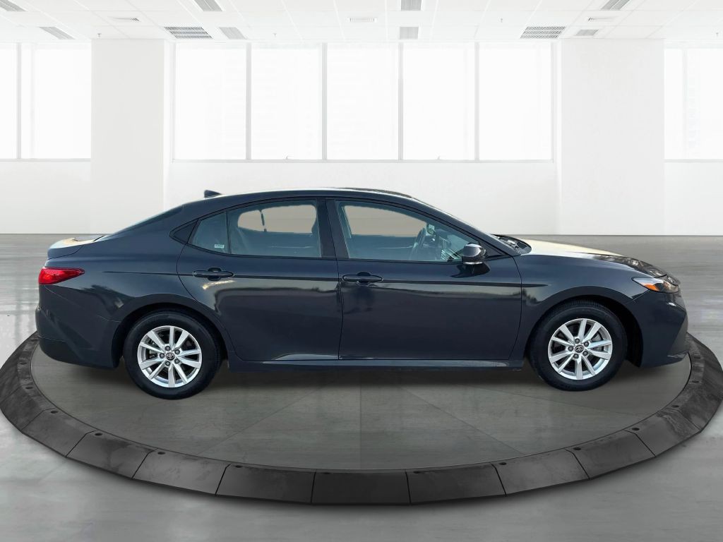 2025 Toyota Camry Image 5