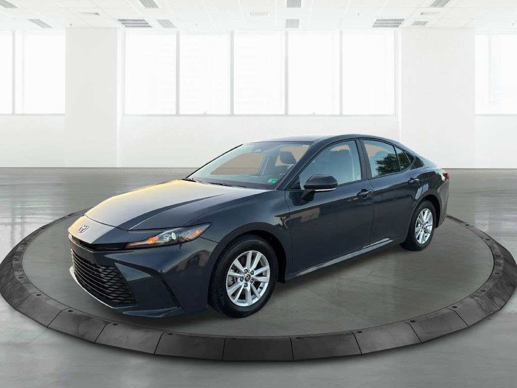 2025 Toyota Camry Image 2