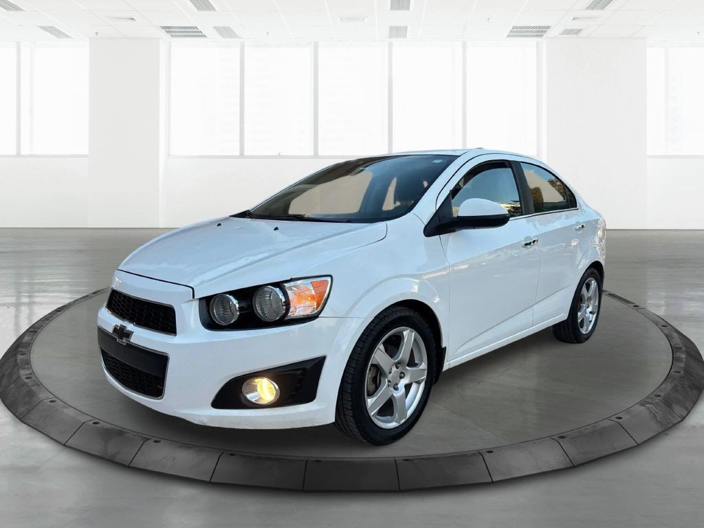 2013 Chevrolet Sonic Image 4