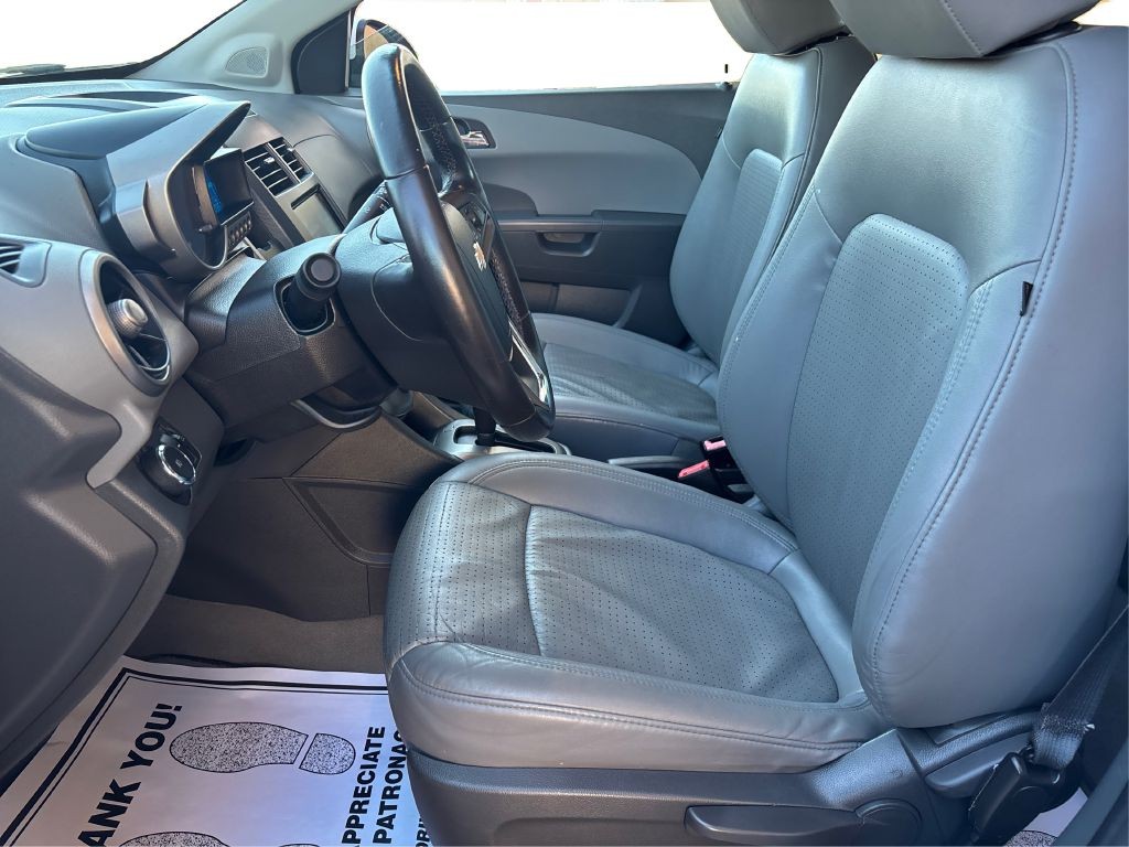 2013 Chevrolet Sonic Image 11