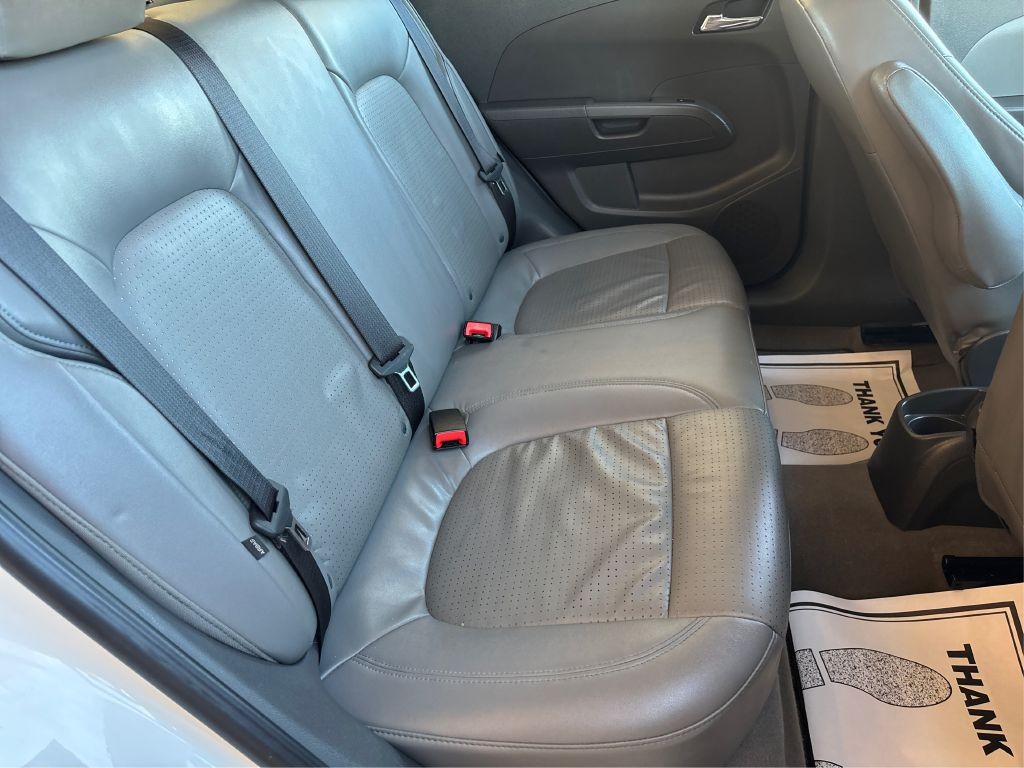 2013 Chevrolet Sonic Image 17