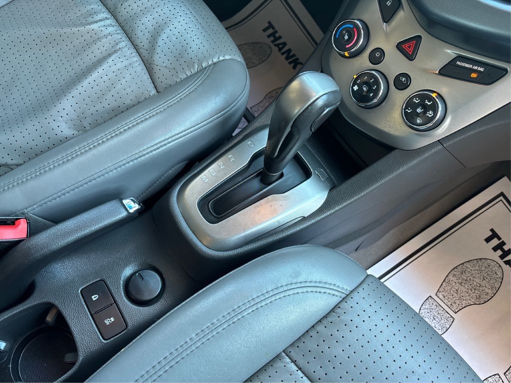 2013 Chevrolet Sonic Image 18