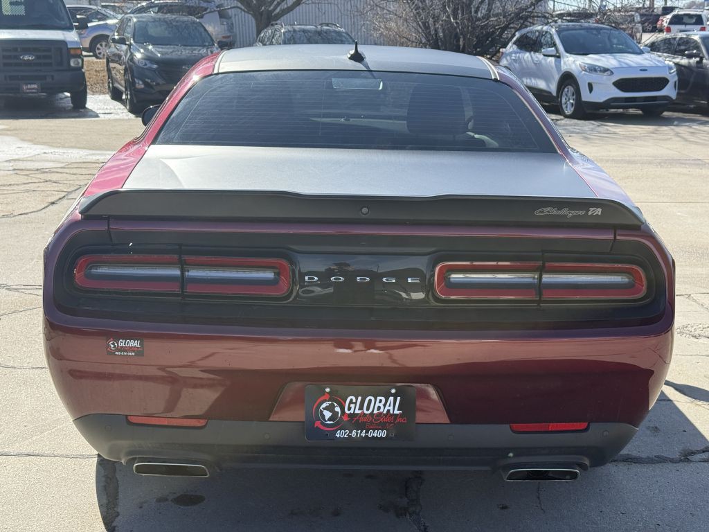2021 Dodge Challenger Image 6