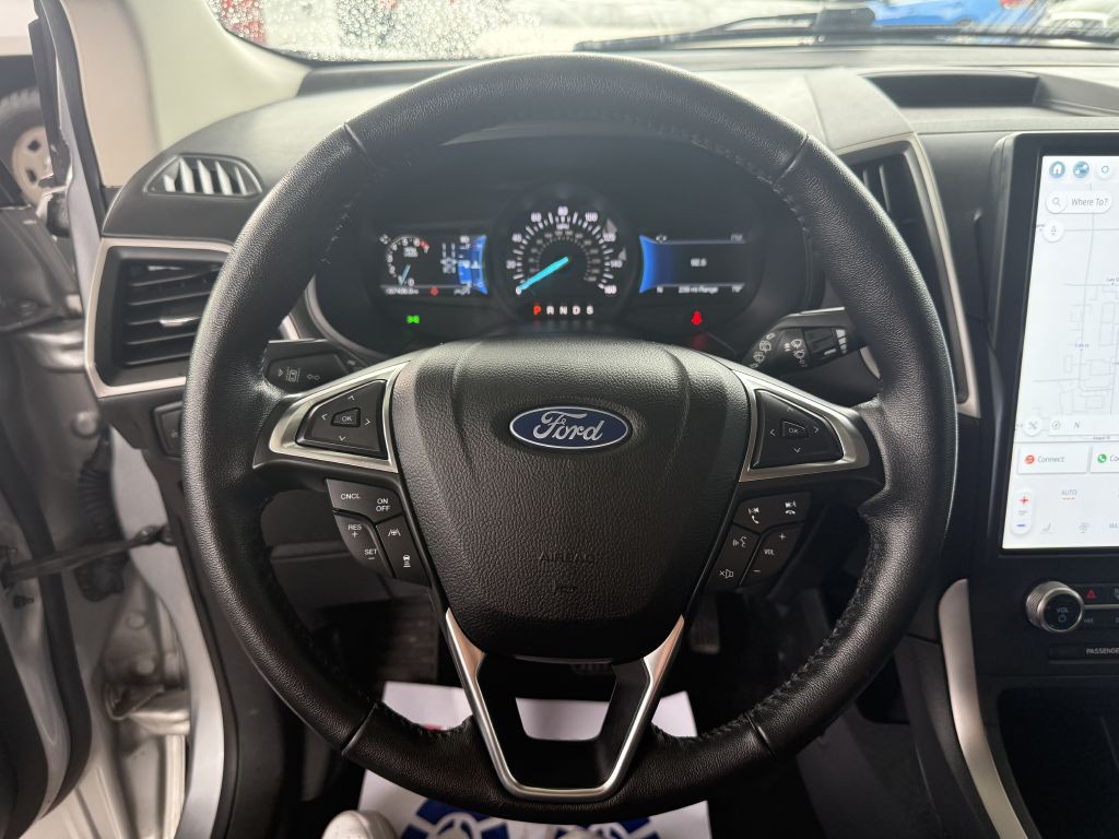 2022 Ford Edge Image 13