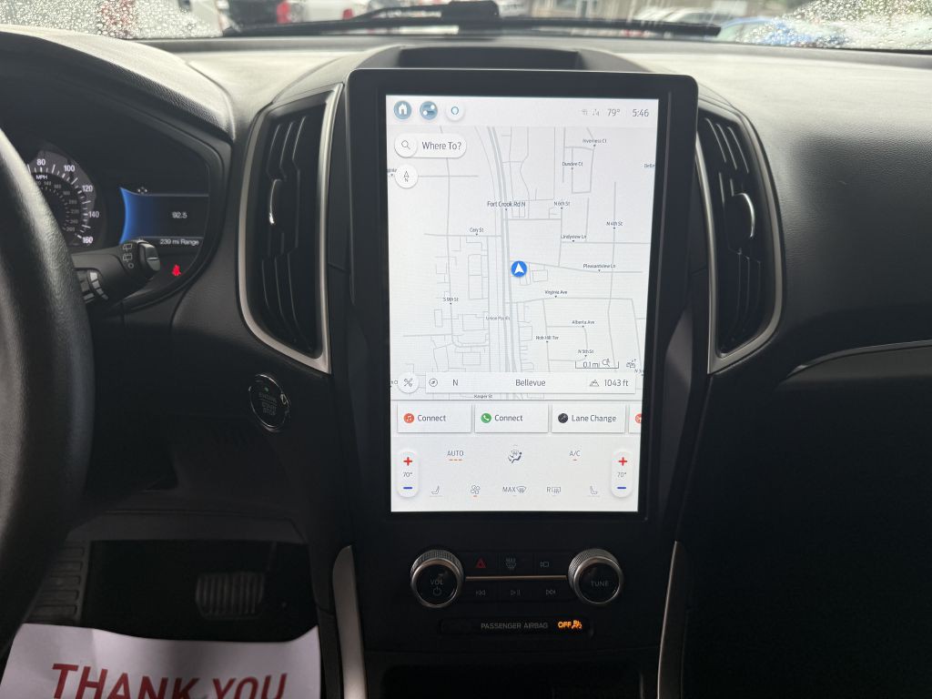 2022 Ford Edge Image 15