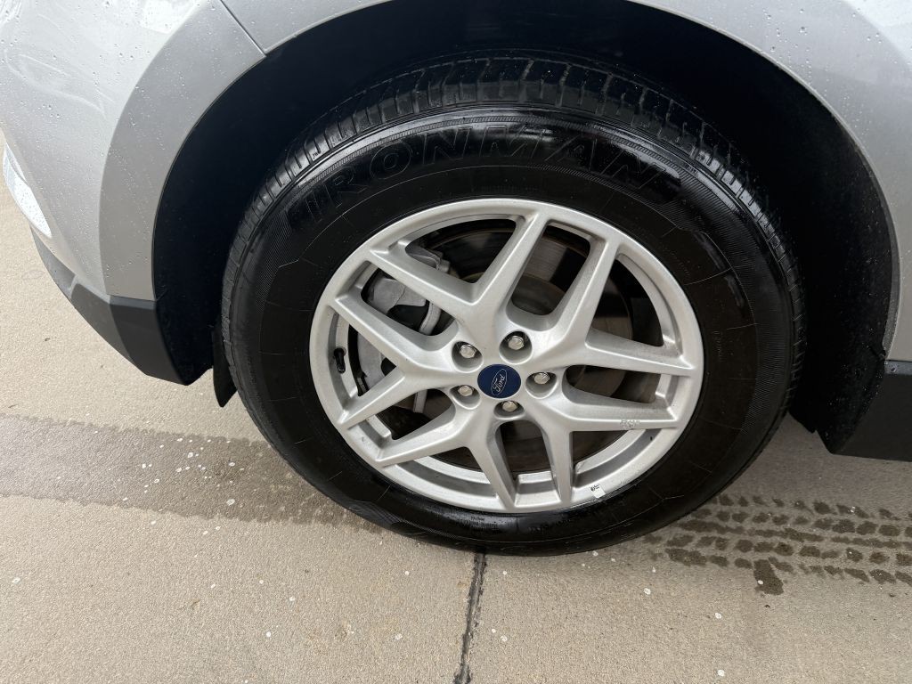 2022 Ford Edge Image 19