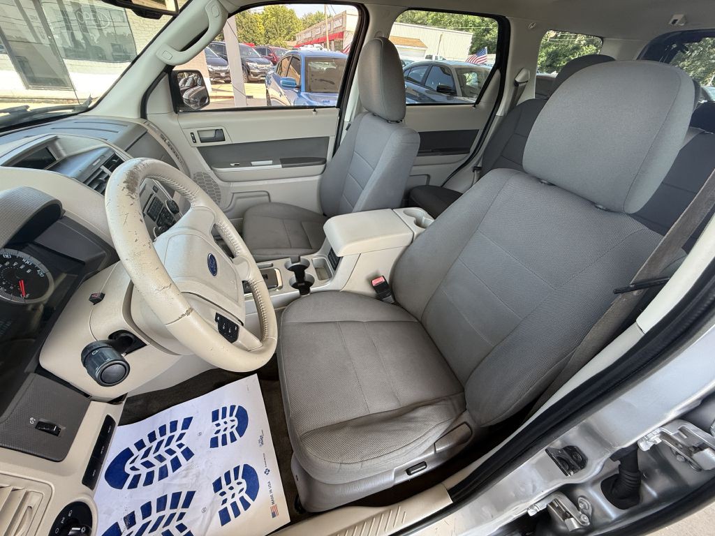2010 Ford Escape Image 11