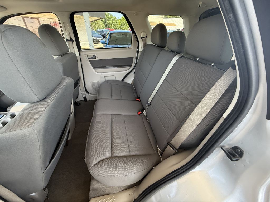 2010 Ford Escape Image 12