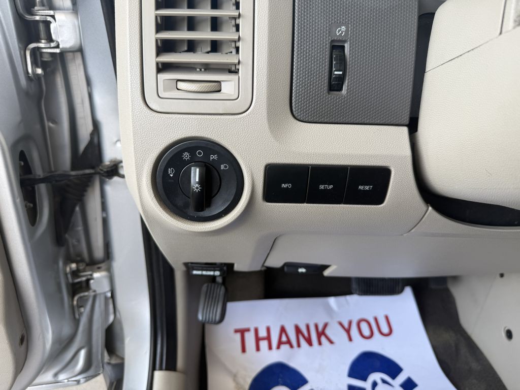 2010 Ford Escape Image 13