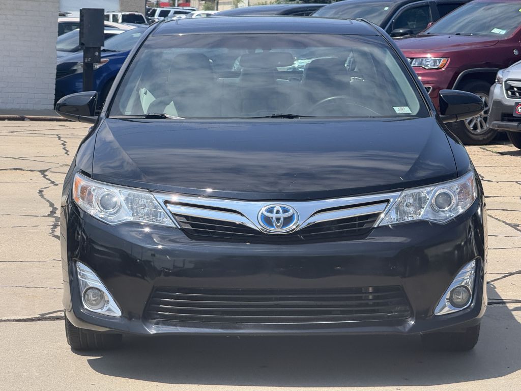 2013 Toyota Camry Image 2