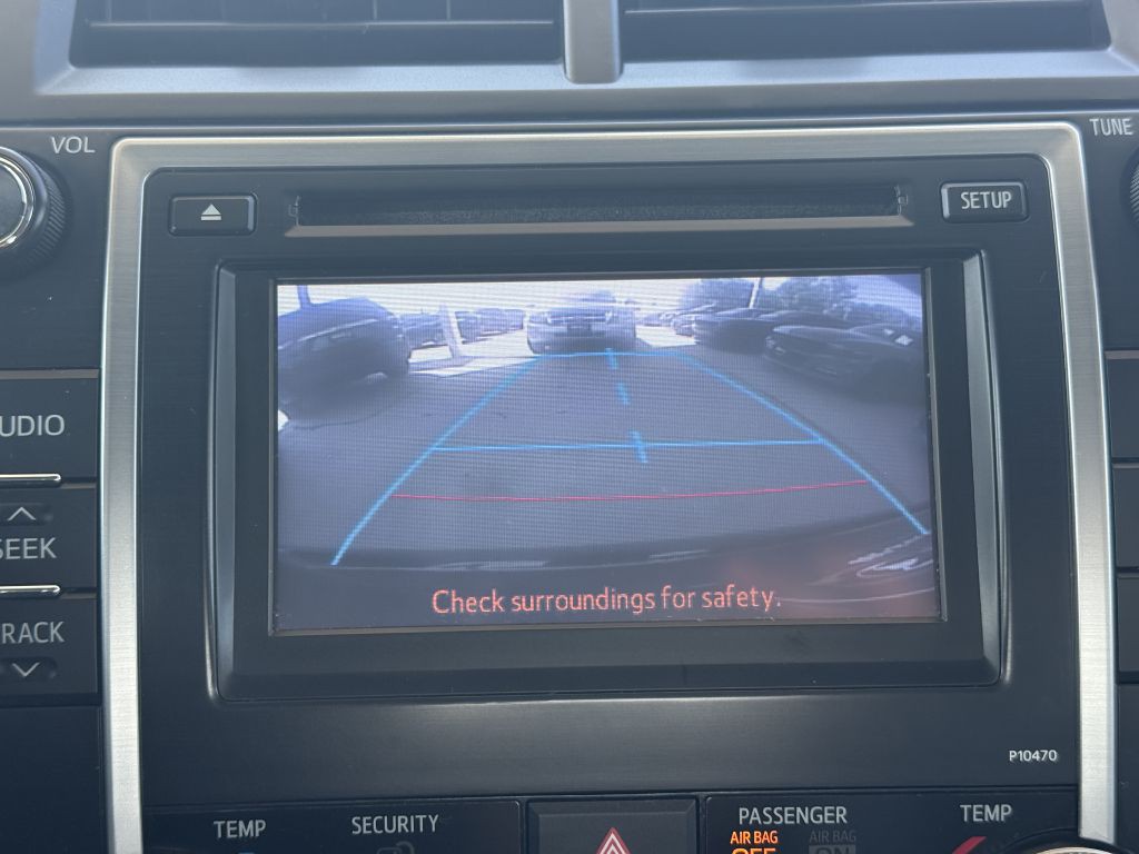 2013 Toyota Camry Image 17